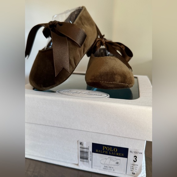 Ralph Lauren Baby Girl’s Bailey Brown Slipper (6-12 months) - Picture 2 of 2